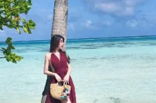 网红白冰抖音、微博、小红书等账号已被禁止关注!本人出镜道歉曾说探店不收一分钱全网粉丝超4000万