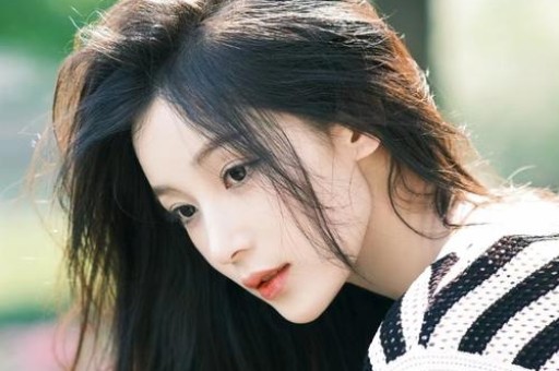 微博之夜勿虐老者梗登热搜黄渤崩溃表态沈腾吴京受牵连