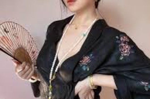 易易紫直播内涵Angelababy跟风追权志龙反被扒出自身黑料