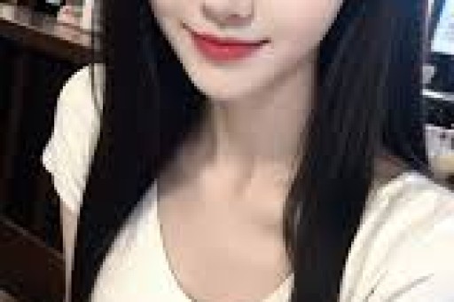 1天曝3大瓜！顶流女星签协议、约会激吻、知三当三各个炸裂