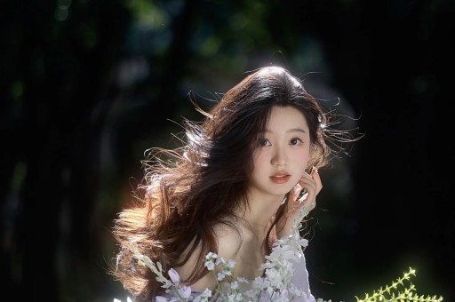 女星自曝娱乐圈黑幕：陪玩陪睡只是皮毛50多岁也不放过