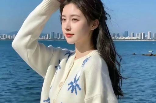 她是B站里的央视女神“黑料”被全网曝光后粉丝却更爱她了？
